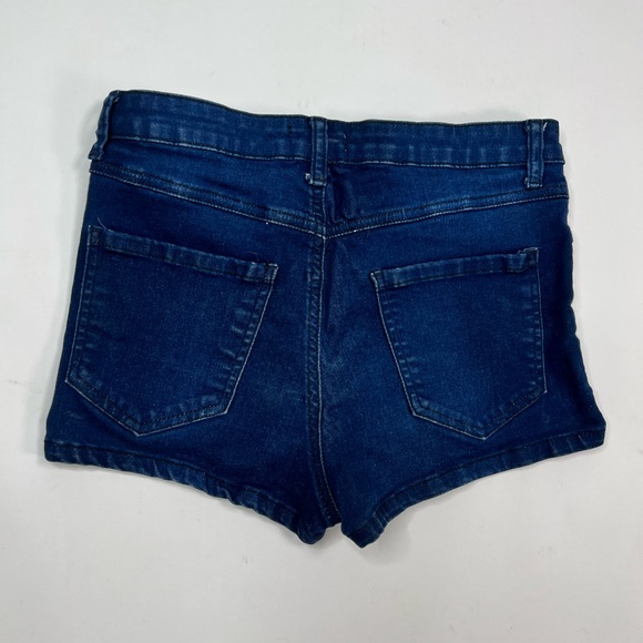 NWOT F21 DENIM SHORTS - Picture 3 of 5